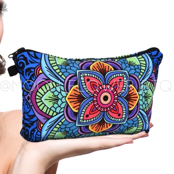 Ⓜ️SOLDⓂ️ Boho Mandala Makeup Cosmetic Bag Rainbow Flower - Picture 3 of 8